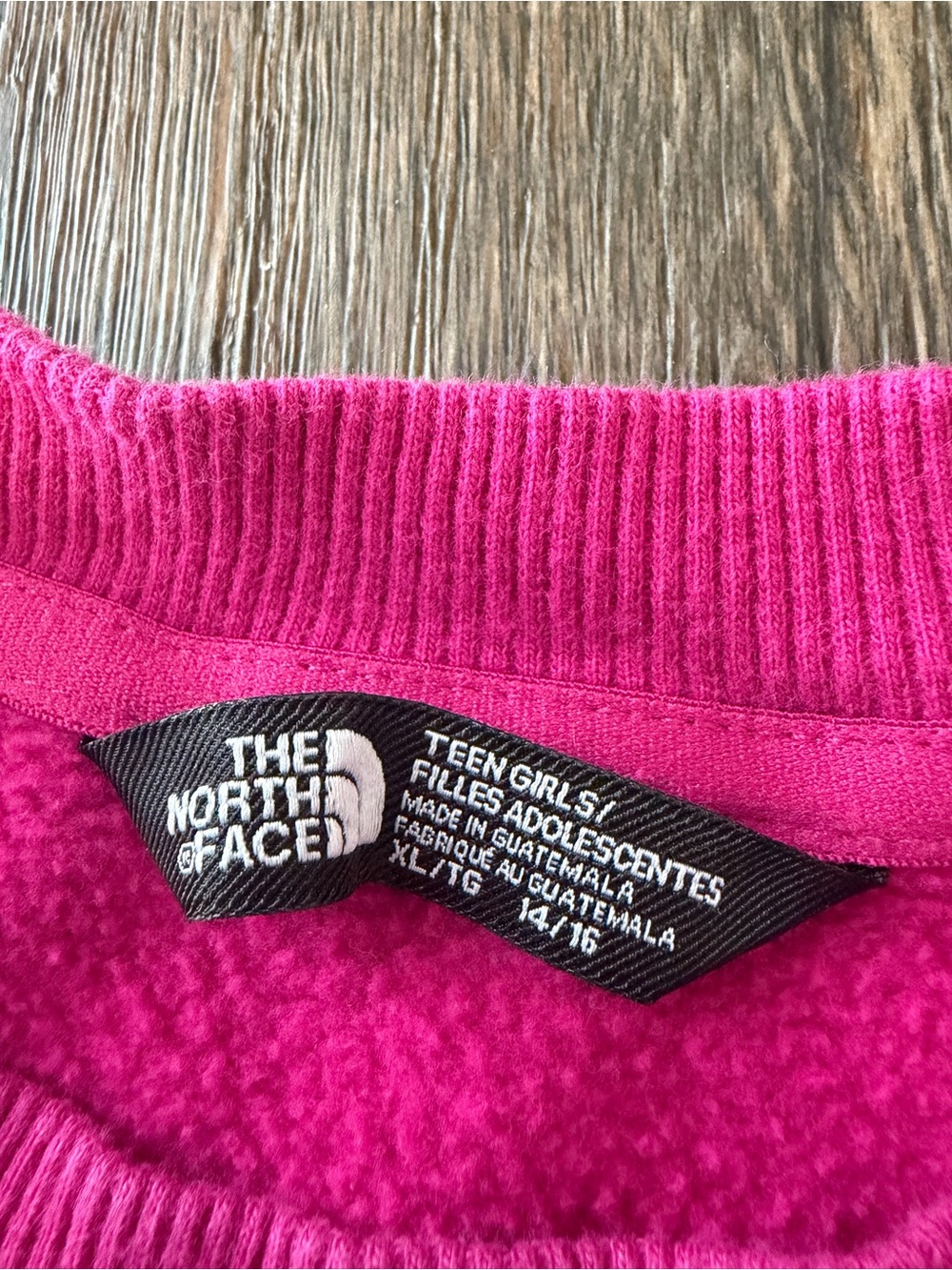 The North Face Youth Girls Camp Crew Fuschia Pink Sweatshirt Size XL 14-16 - Picture 3 of 8